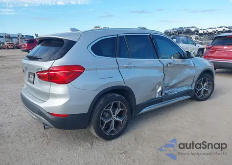 2018 BMW X1 xDrive28I z USA, uszkodzony, nr VIN WBXHT3C36J5K24933